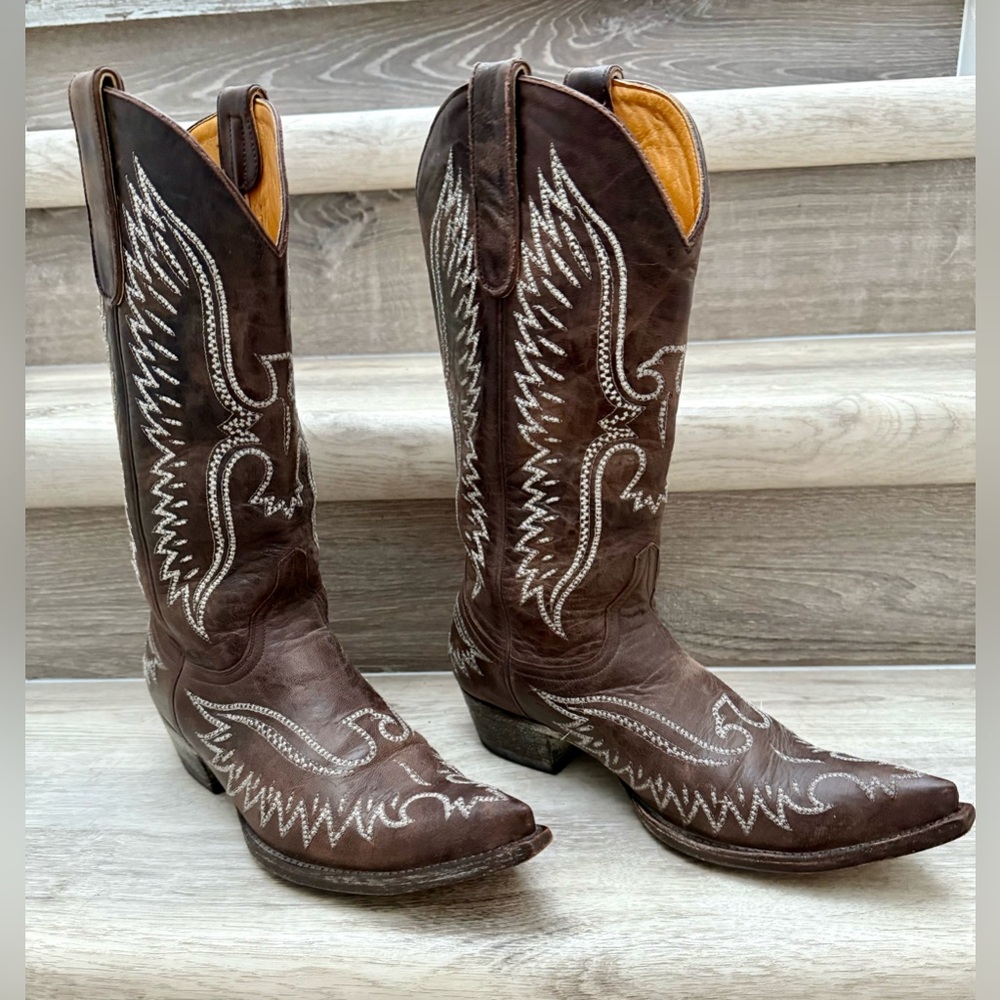 Old Gringo Cowboy Boots with White Stitching of a phoenix - Picture 3 of 15